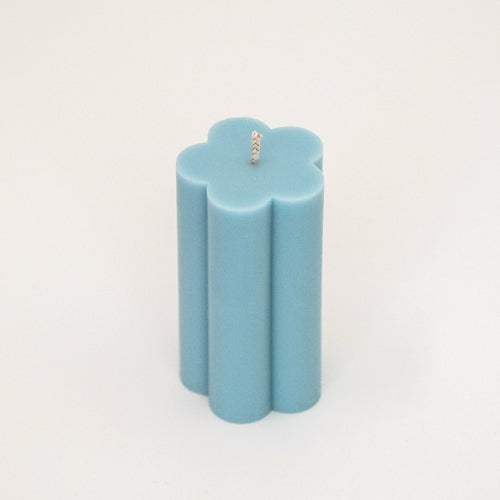 Daisy Pillar Candle